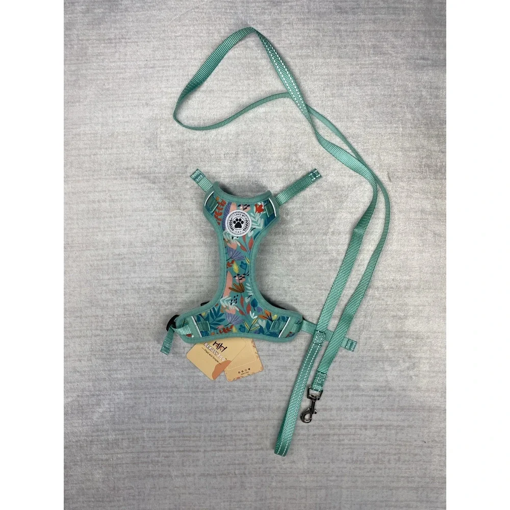 Beauty Zoo Cat Harness & Leash NEW Size Medium Reflective Adjustable Floral